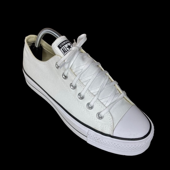 Converse Chuck Taylor® All Star® Platform Sneaker in White Canvas Sz: 9.5 - Picture 4 of 11